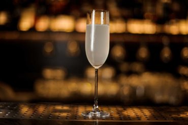 French75-ricetta-ingredienti-storia-cocktail-IBa-Coqtail-Milano