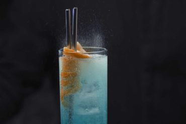 Blue-Lagoon-cocktail-ricetta-Coqtail-Milano