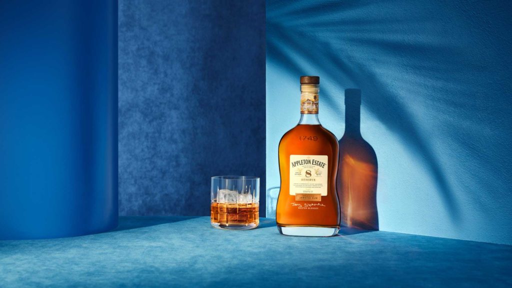 Dall'invecchiamento al bicchiere: come conoscere e gustare il rum