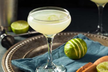 Gimlet-cocktail-ingredienti-ricetta-storia-Coqtail-Milano