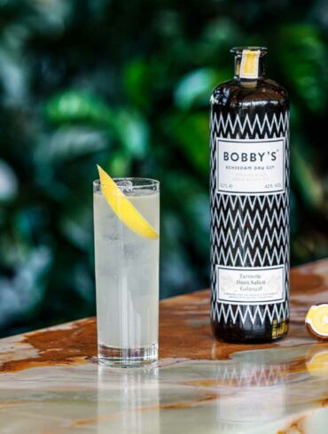 Bobby’s-Pinang-Raci-Blend-No.1-ricette-cocktail-a-bordo-piscina-Coqtail-Milano