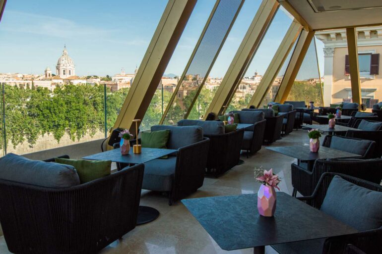 Alto-cocktail-bar-rooftop-Roma-Coqtail-Milano