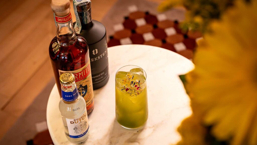 Bareksten-Botanical-Gin-drink-four-seasons-milano-coqtail