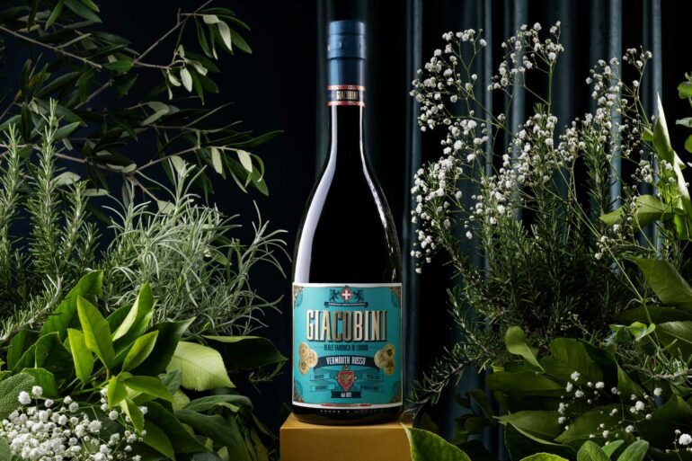 Vermouth-Giacobini-rosso-biologico-coqtail