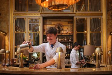 Bar-Les-Ambassadeurs-hotel-de-crillon-paris-Coqtail