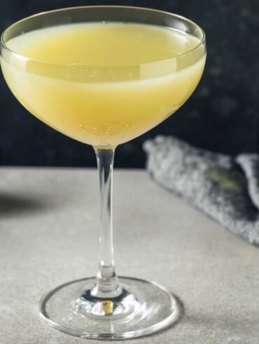 Death-in-the-afternoon-cocktail-ricetta-storia-coqtail