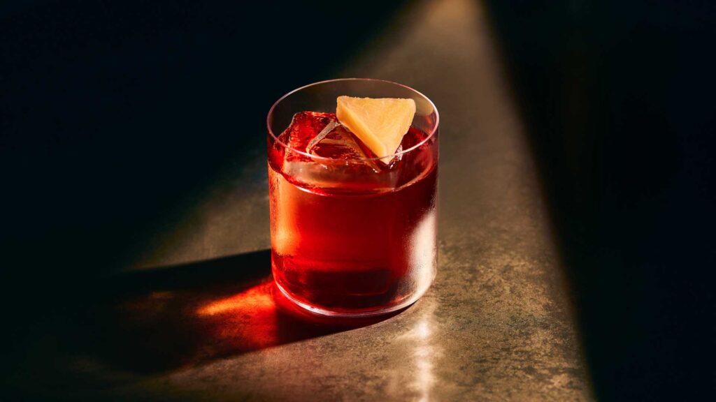 Dr-J-Negroni-Argo-Hong-Kong-coqtail