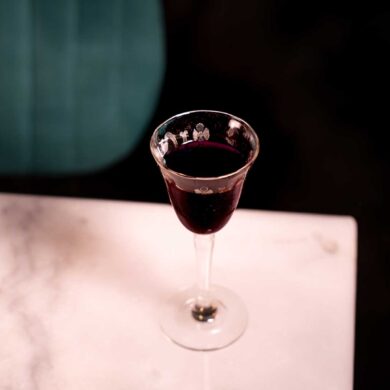 Crème-de-cassis-liquore-francese-Coqtail