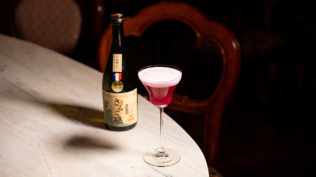 Miscelare-l'awamori-okinawa-martini-Coqtail